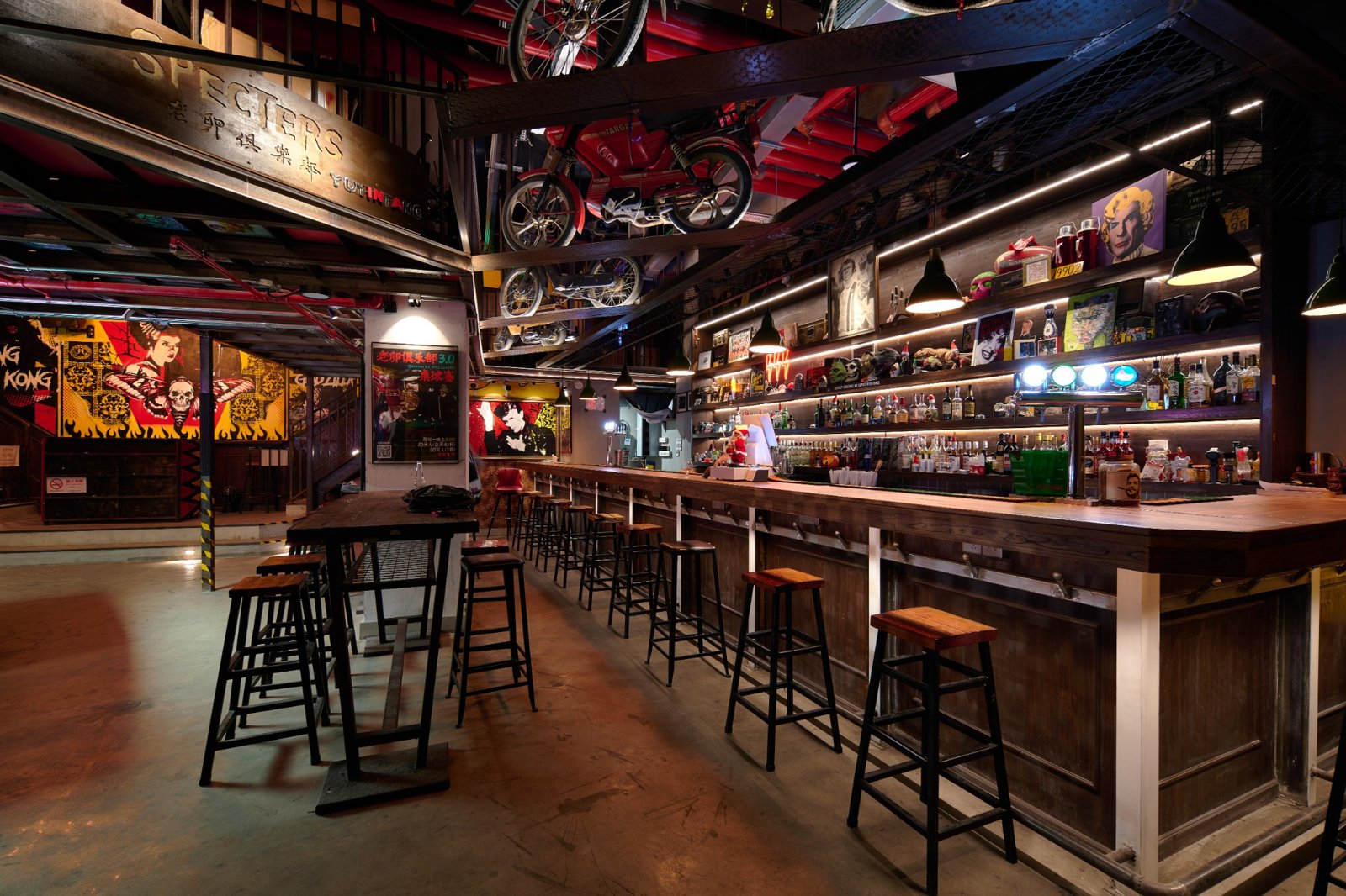 SpecTers bar interior
